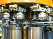 proimages/products/Food-Canning-Machinery/Automatic-seamer/S-B15_2.jpg